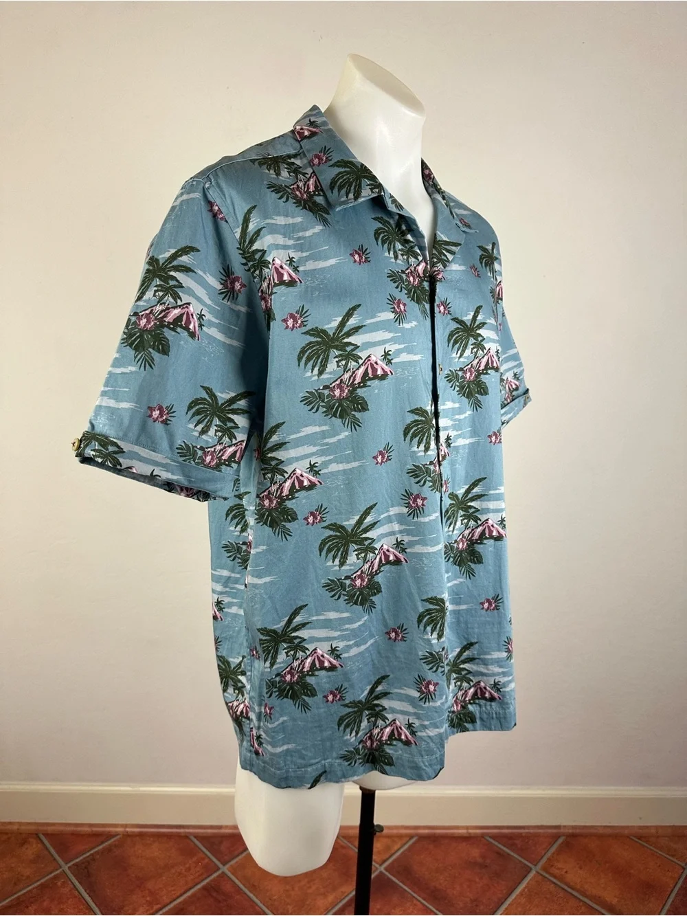 Ted Baker Men’s Tropical Print Short-Sleeve Button-Down Shirt